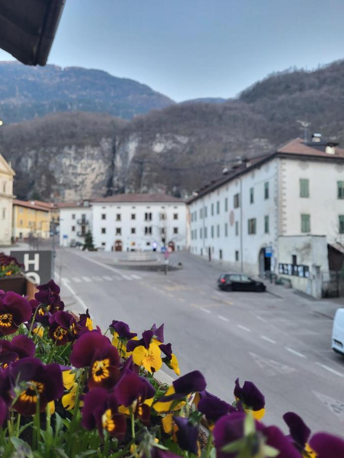 Hotel Gasthof Salurn Zewnętrze zdjęcie