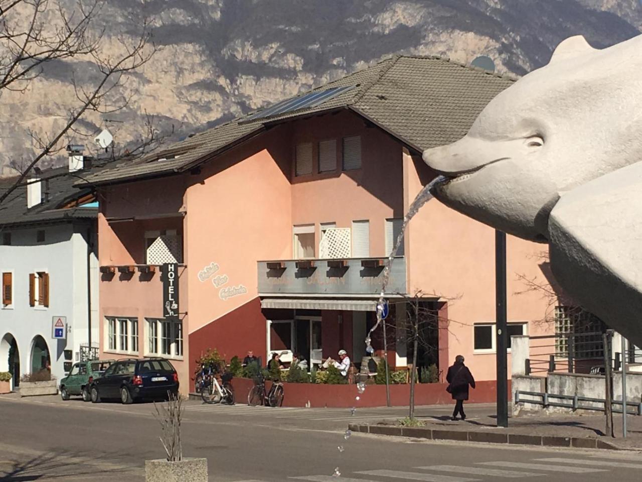 Hotel Gasthof Salurn Zewnętrze zdjęcie