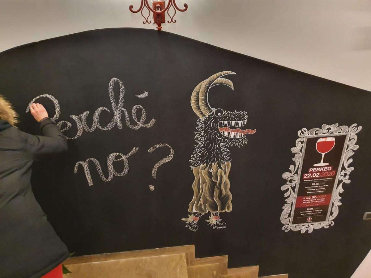 Gasthof Salurn Zewnętrze zdjęcie